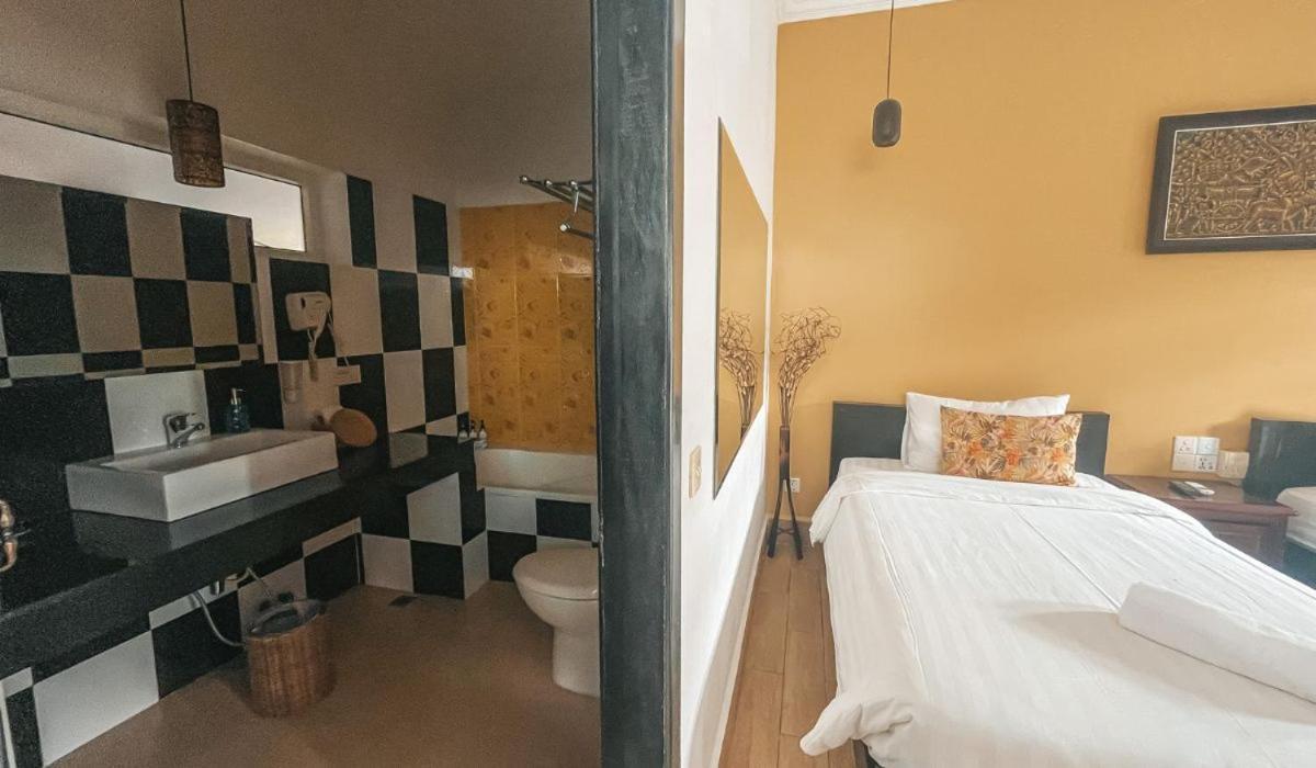 Hotel The Bygone Siem Reap Esterno foto